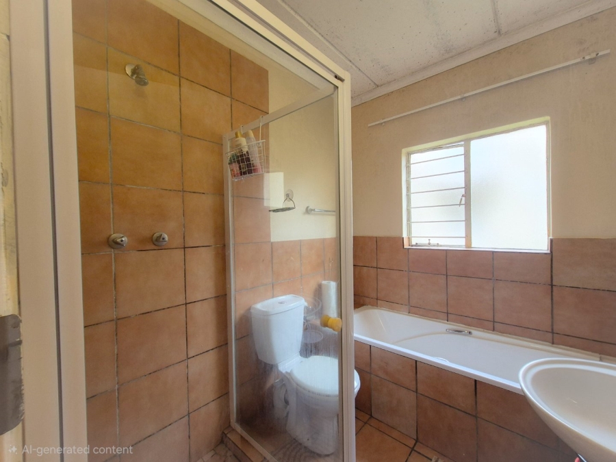 2 Bedroom Property for Sale in Vaalpark Free State